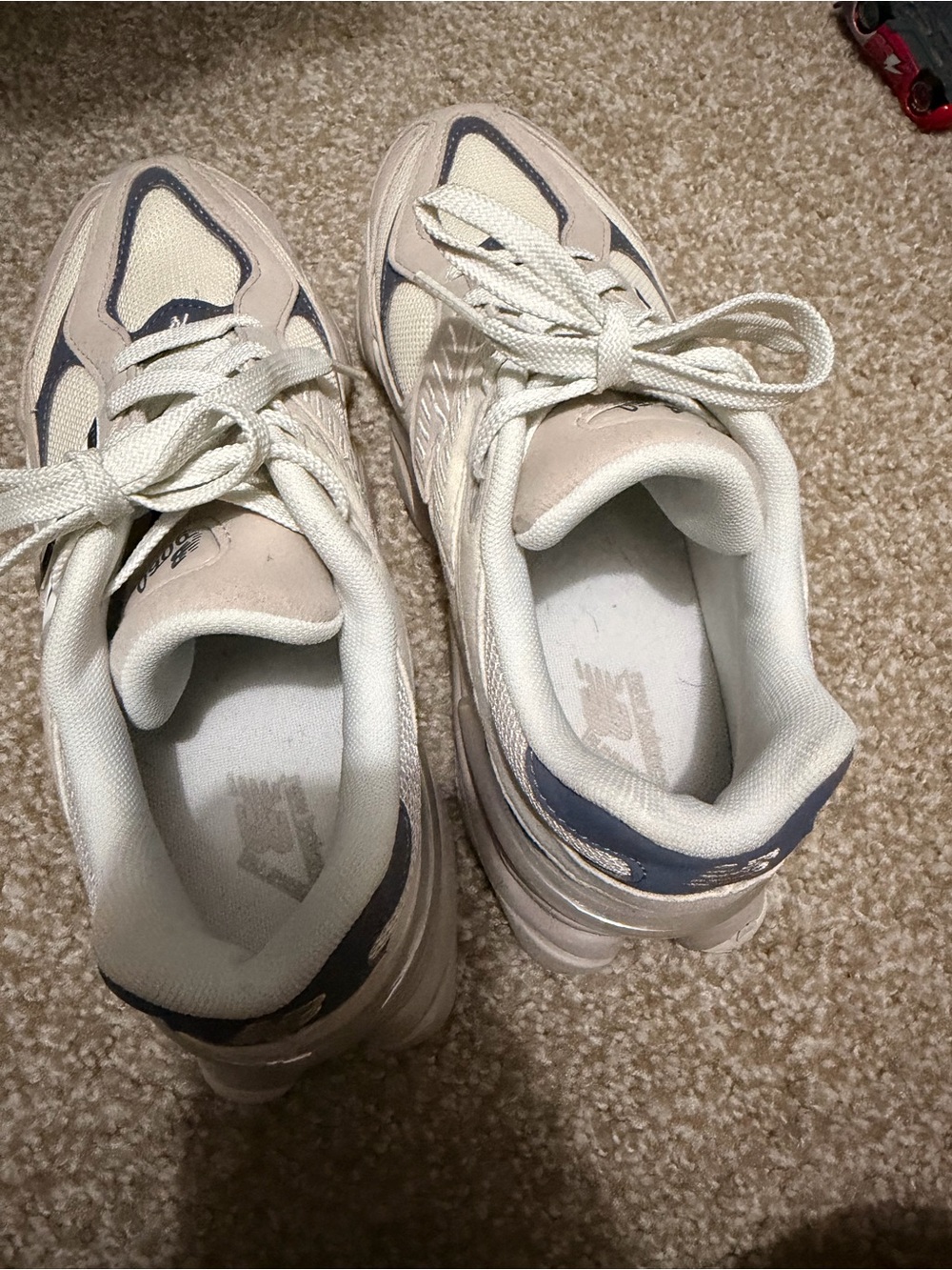 New Balance 9060 - Picture 4 of 5